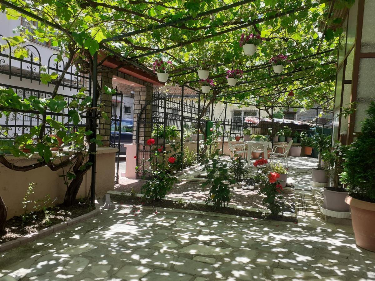 Vila Spaho Корча Экстерьер фото